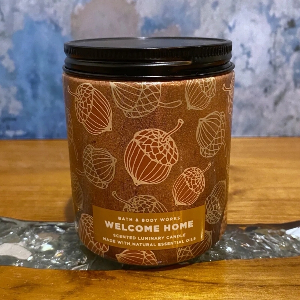 Bath & Body Works WELCOME HOME Single Wick Candle 7oz